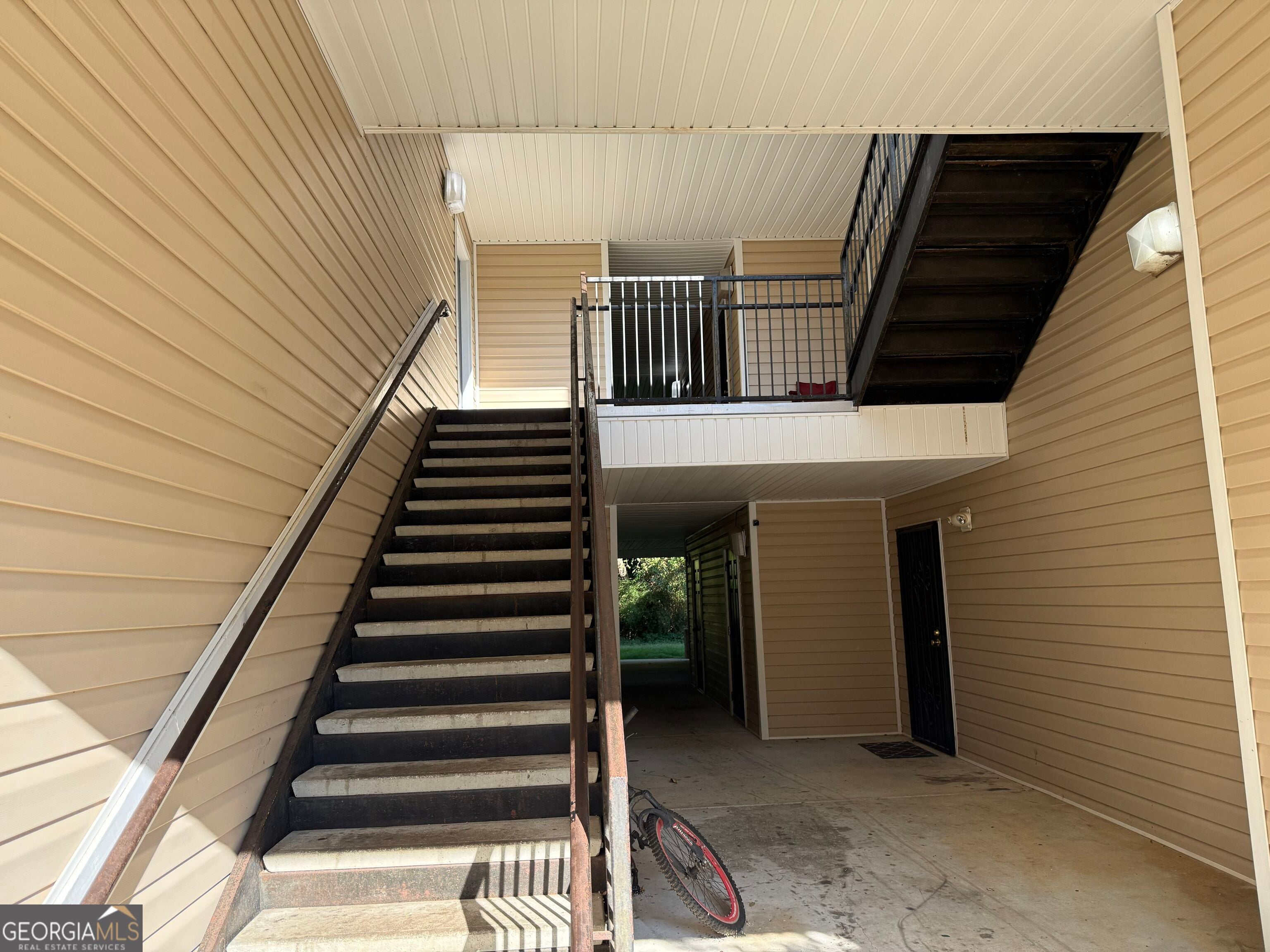 1303 Waldrop PL