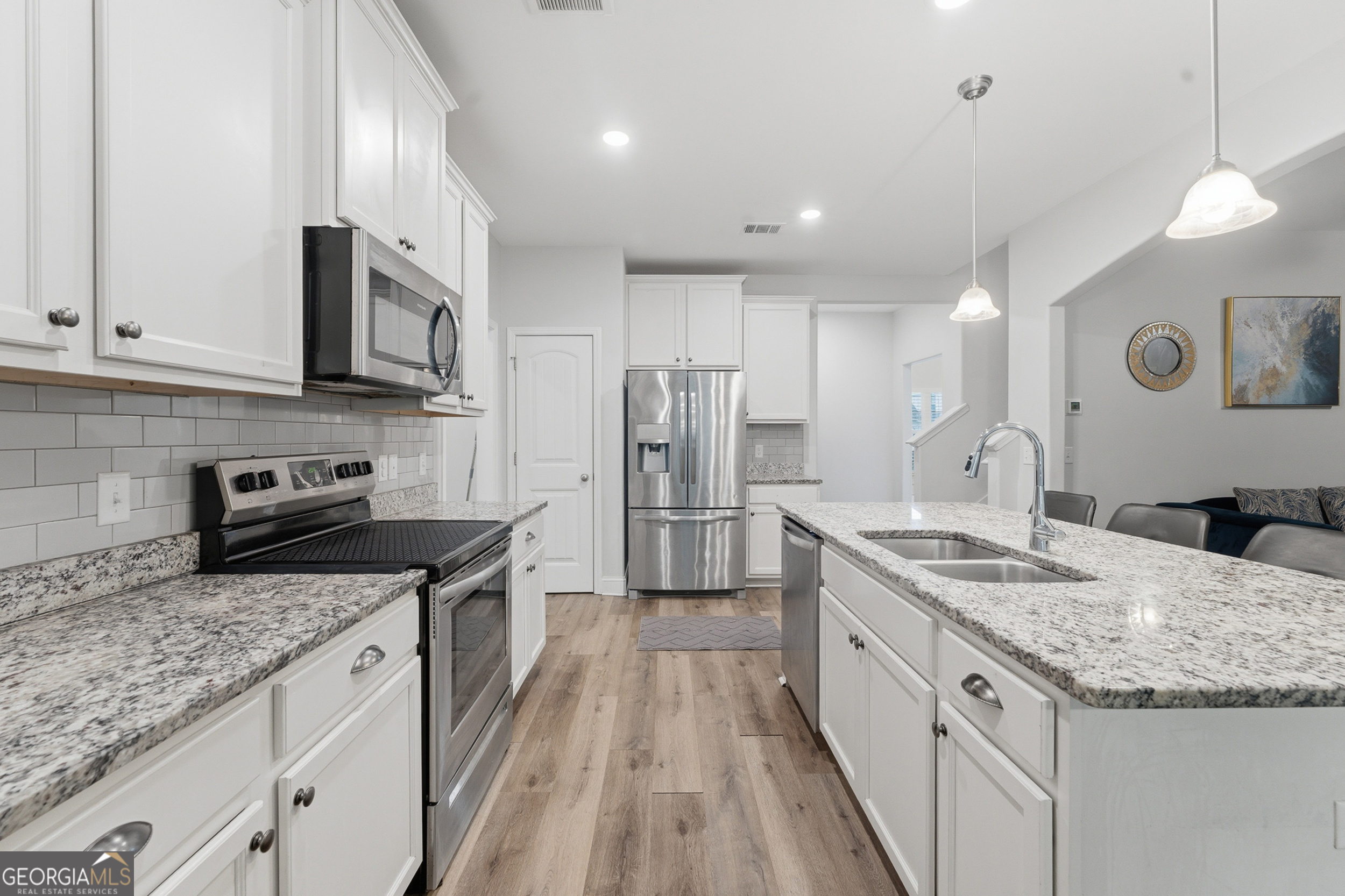 13 Wiregrass WAY