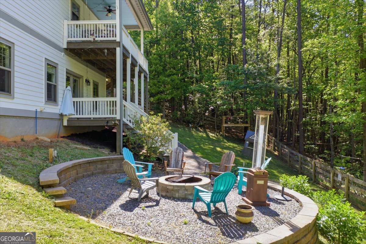 4956 Burnt Mountain RD