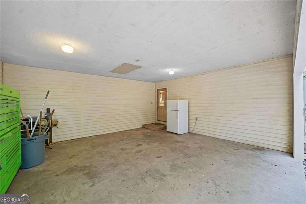 None - 2.8 acres - Residential