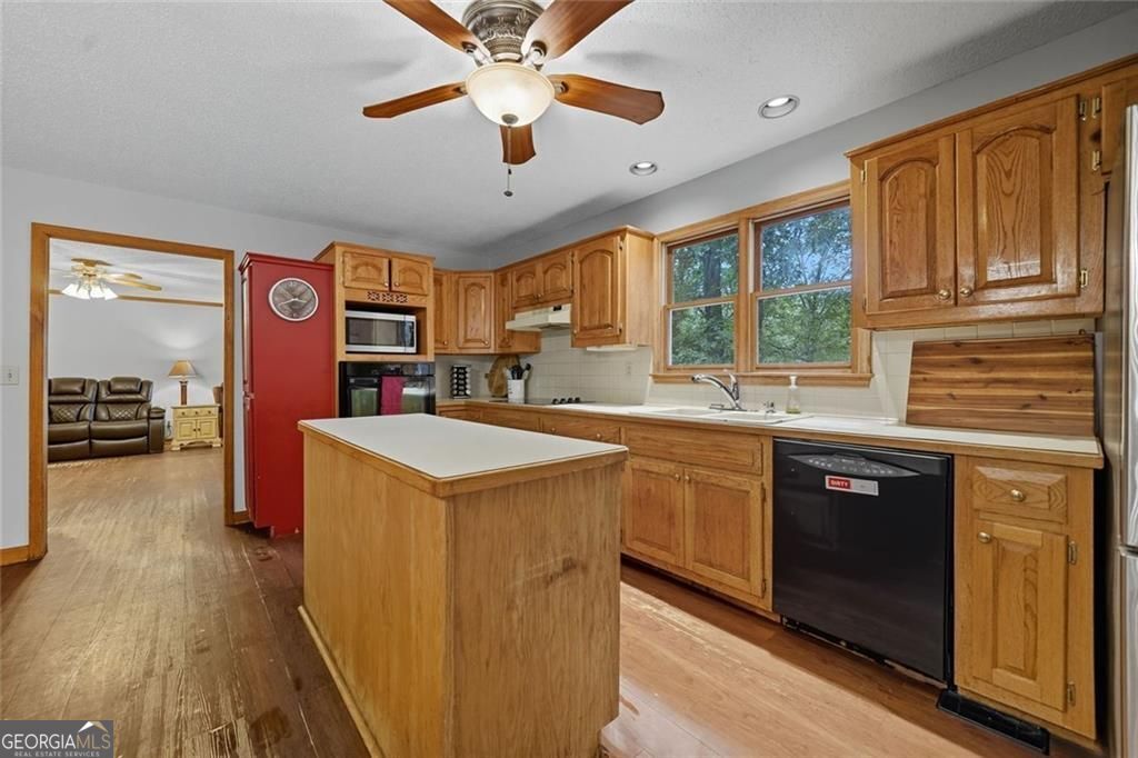 None - 2.8 acres - Residential