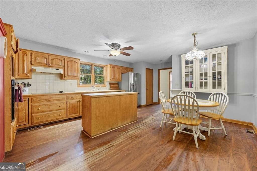 None - 2.8 acres - Residential