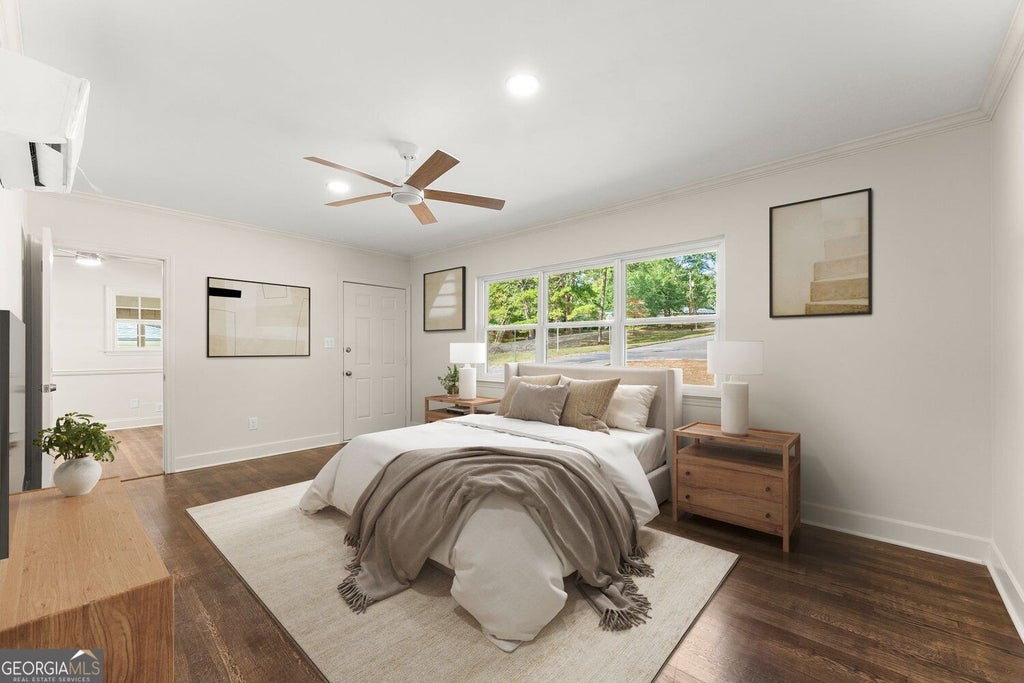 Photo of 411 Christopher Drive, Gainesville, GA 30501 (MLS # 10867392)