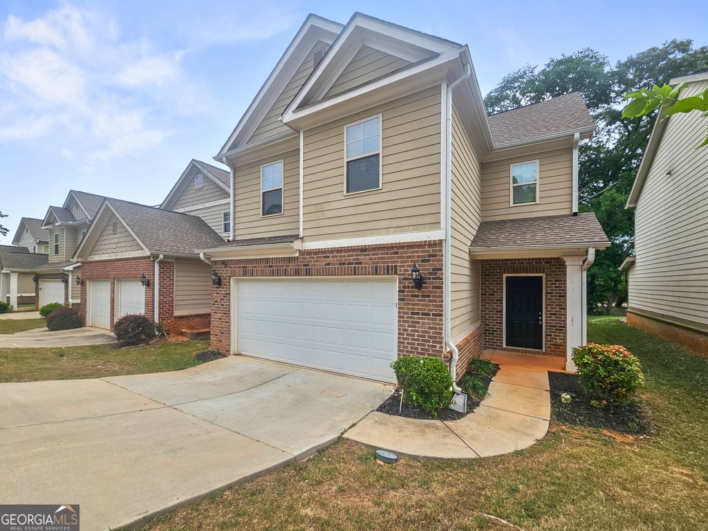 Photo of 213 Daisy Circle, McDonough, GA 30252 (MLS # 10760921)
