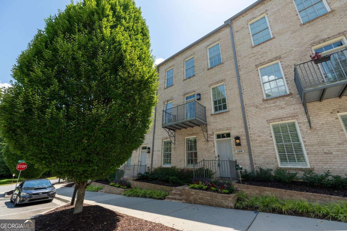 130 Clover CT