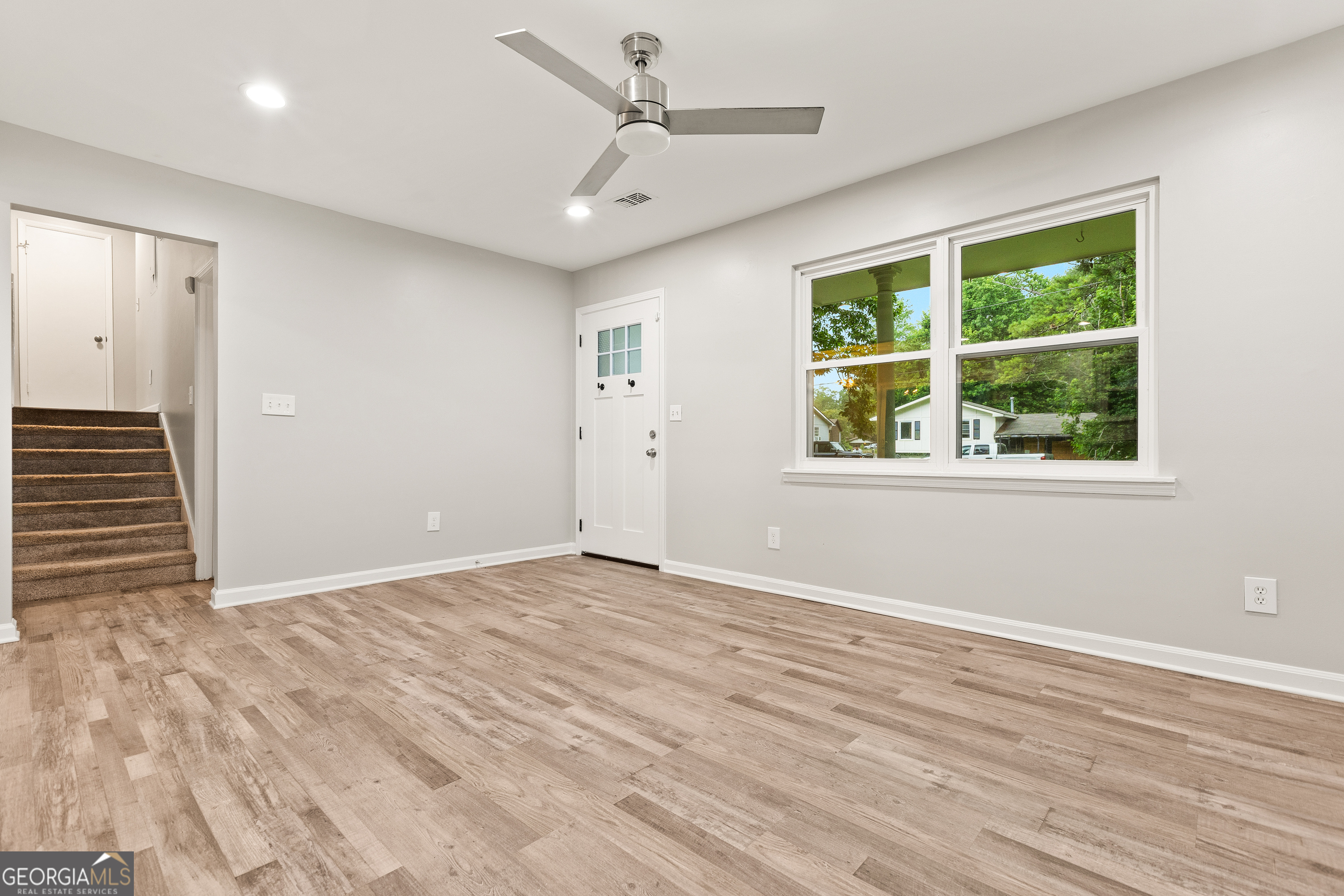 135 Buckhurst WAY