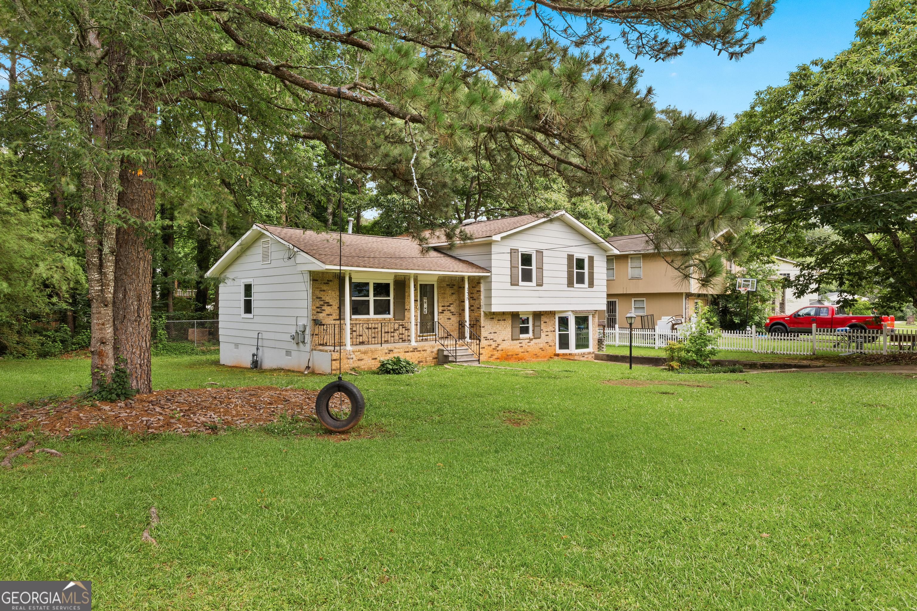 135 Buckhurst WAY