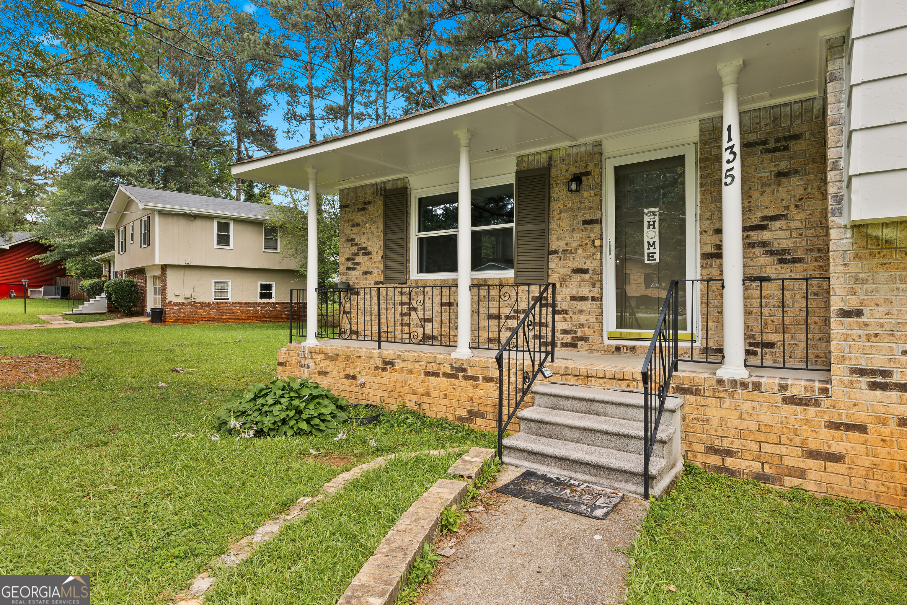 135 Buckhurst WAY