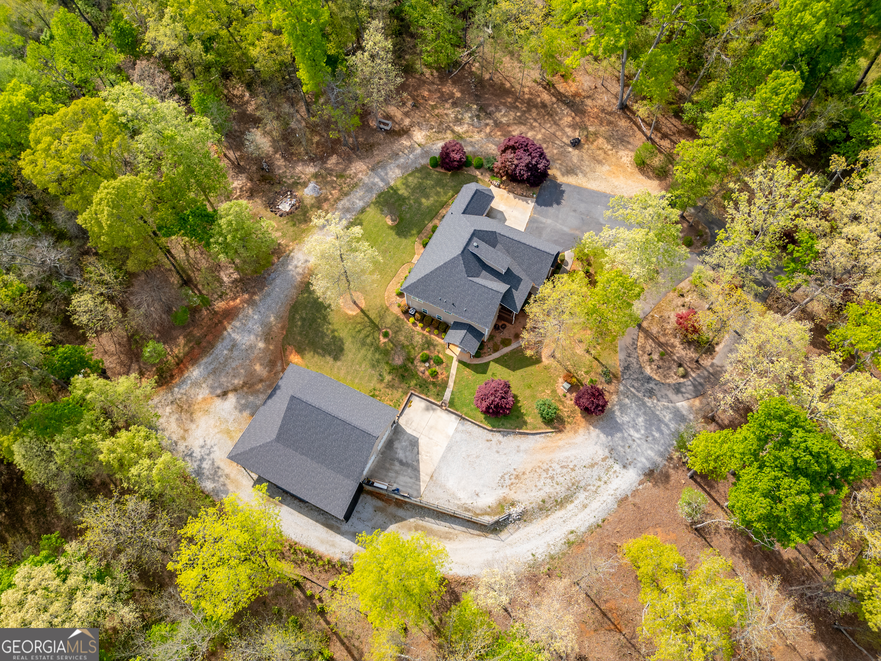 Clarkesville, Georgia 30523, United States, 4 Bedrooms Bedrooms, ,4 BathroomsBathrooms,Residential,Active,112662