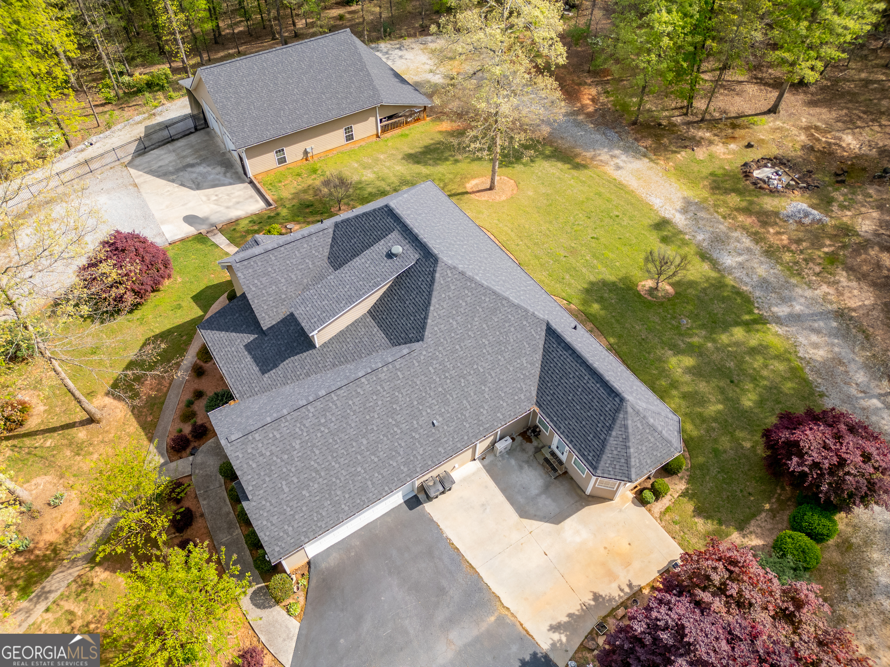 Clarkesville, Georgia 30523, United States, 4 Bedrooms Bedrooms, ,4 BathroomsBathrooms,Residential,Active,112662