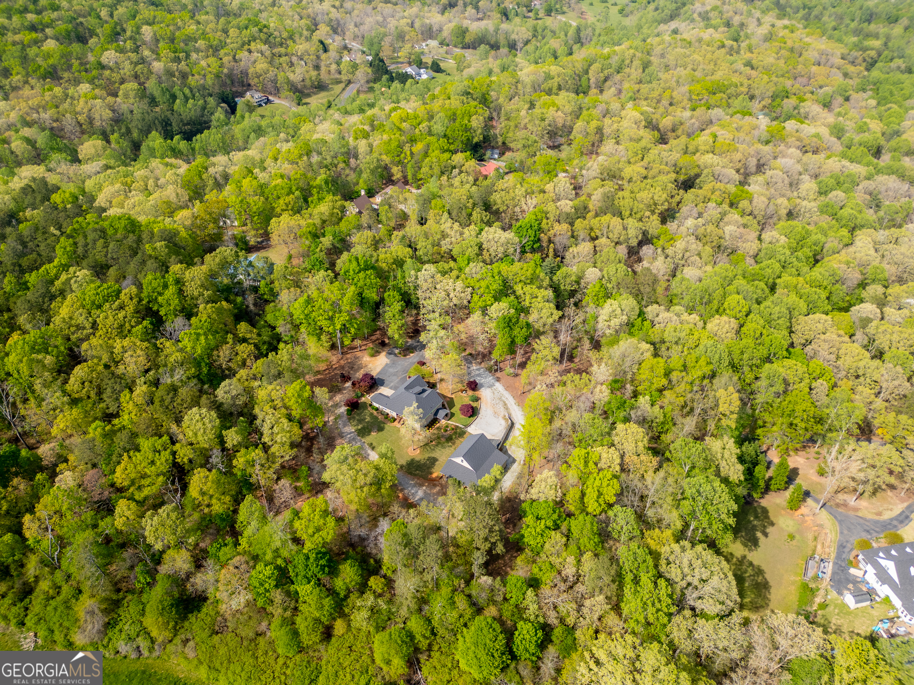 Clarkesville, Georgia 30523, United States, 4 Bedrooms Bedrooms, ,4 BathroomsBathrooms,Residential,Active,112662