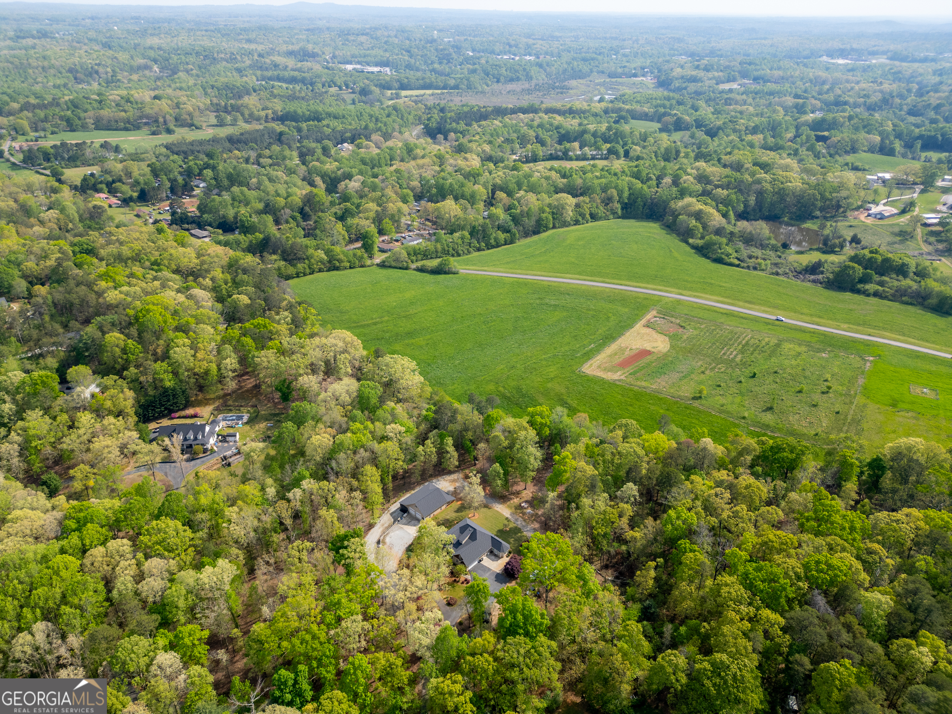 Clarkesville, Georgia 30523, United States, 4 Bedrooms Bedrooms, ,4 BathroomsBathrooms,Residential,Active,112662