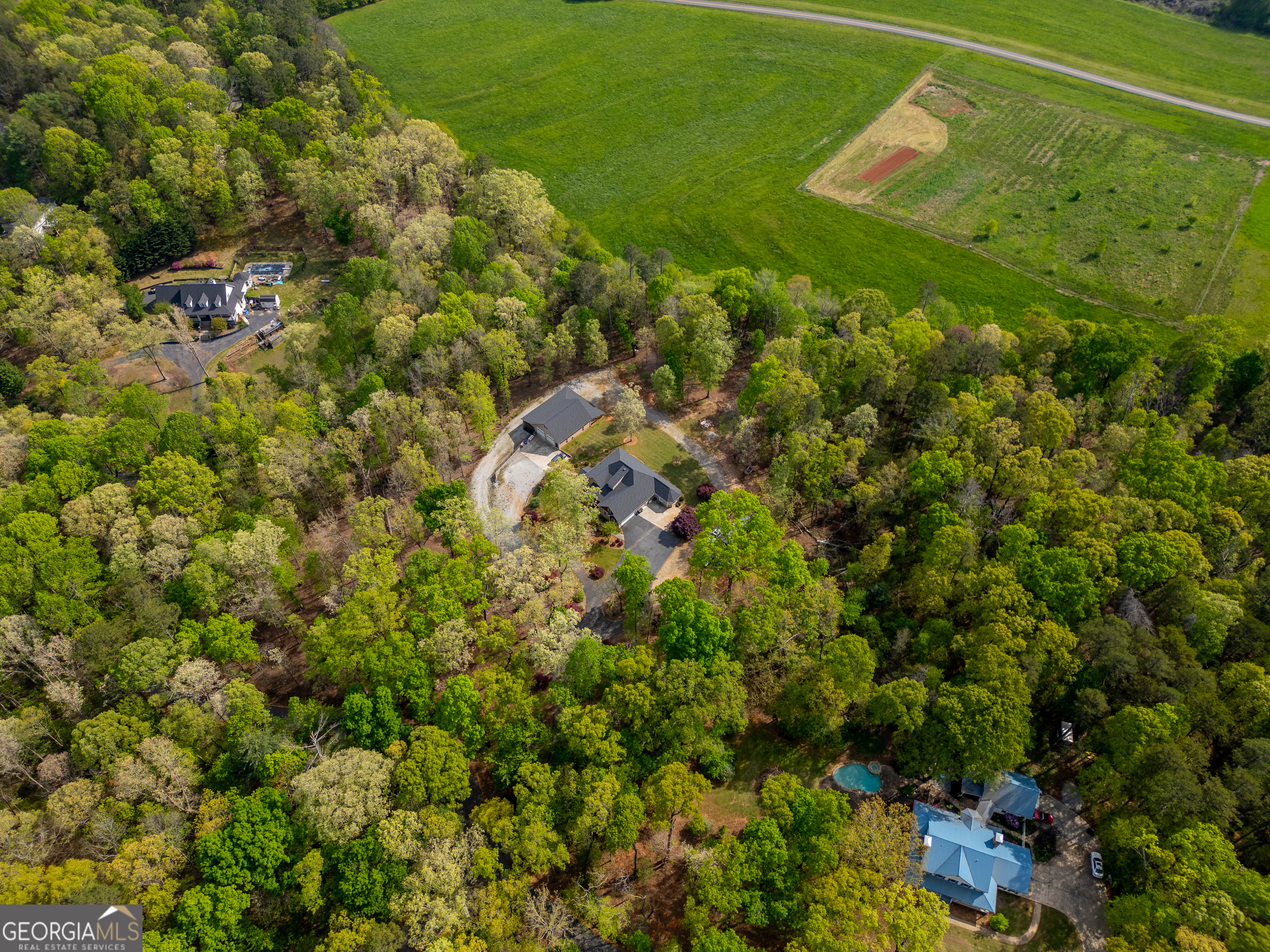 Clarkesville, Georgia 30523, United States, 4 Bedrooms Bedrooms, ,4 BathroomsBathrooms,Residential,Active,112662