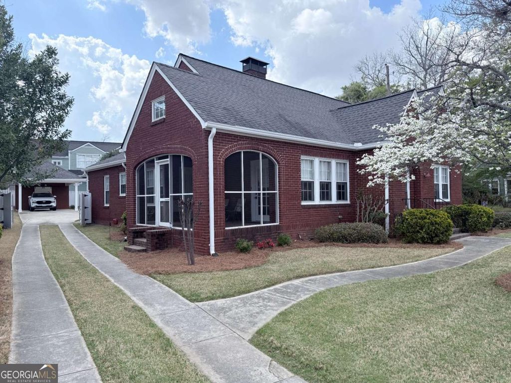 Photo of 906 N Main Street NW, Conyers, GA 30012 (MLS # 10724263)