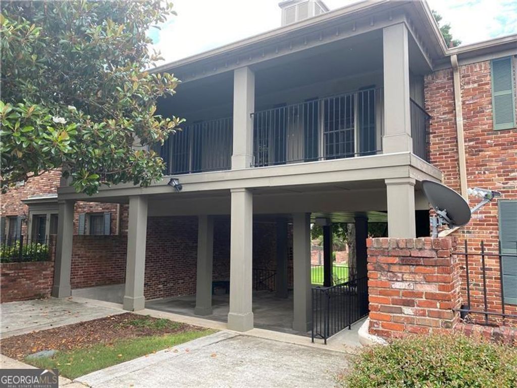 Photo of 3125 Colonial Way #UNIT G, Atlanta, GA 30341 (MLS # 10797330)