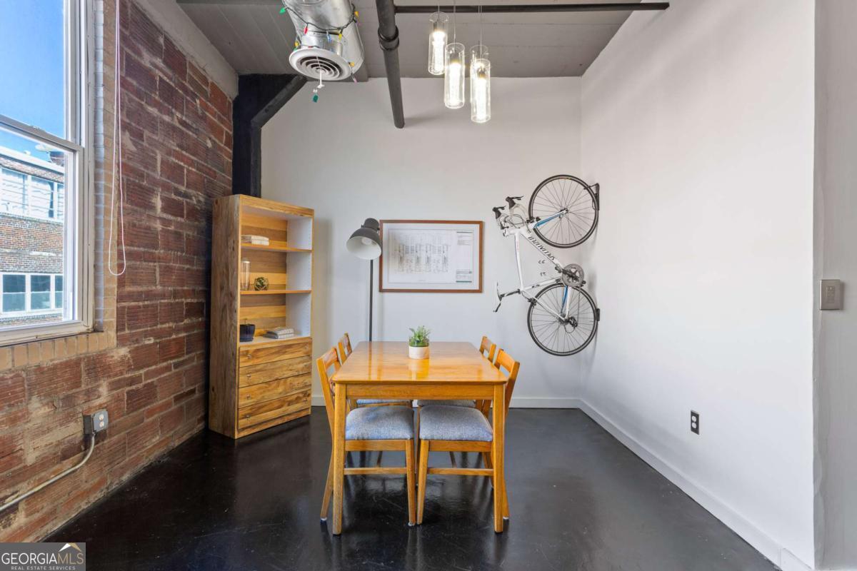 172 Haynes ST SW 304