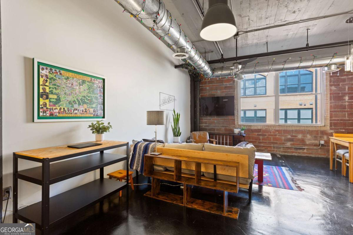 172 Haynes ST SW 304