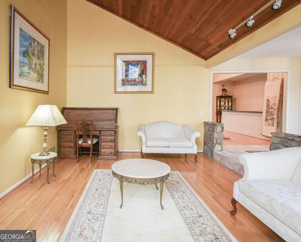 Somerset - Residential Lease