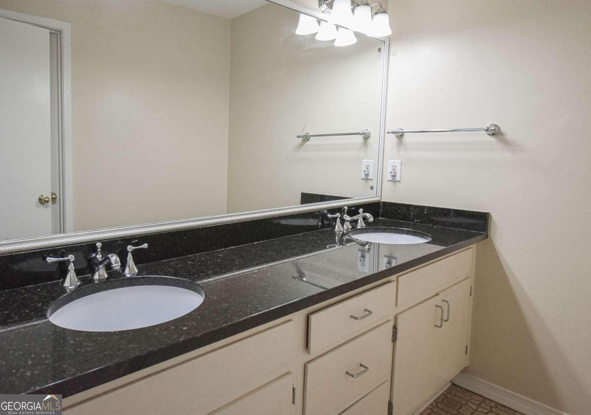 Somerset - Residential Lease