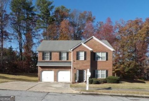 A home in Ellenwood