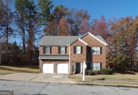 A home in Ellenwood