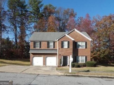 A home in Ellenwood