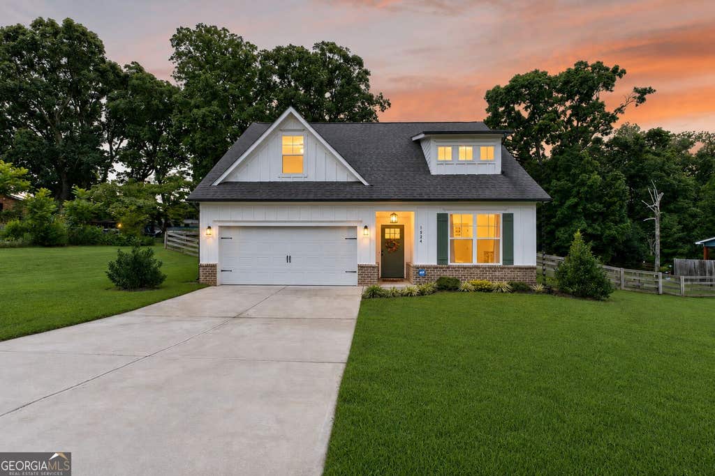 Photo of 1924 Lou Gurley Road, Bowersville, GA 30516 (MLS # 10819645)