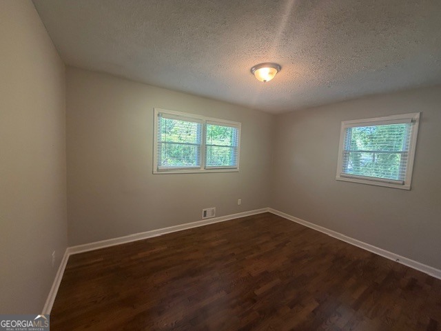 6057 Blackhawk TRL SE