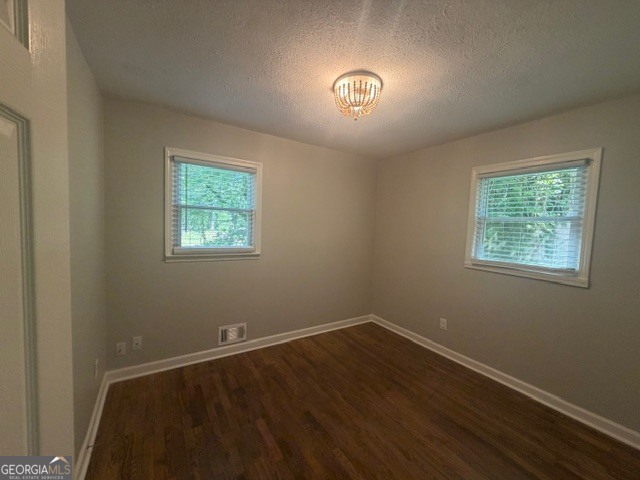 6057 Blackhawk TRL SE