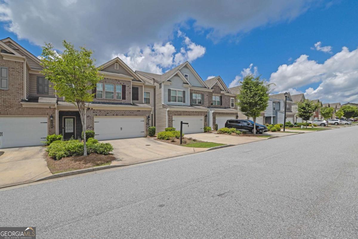 2638 Village Park BND