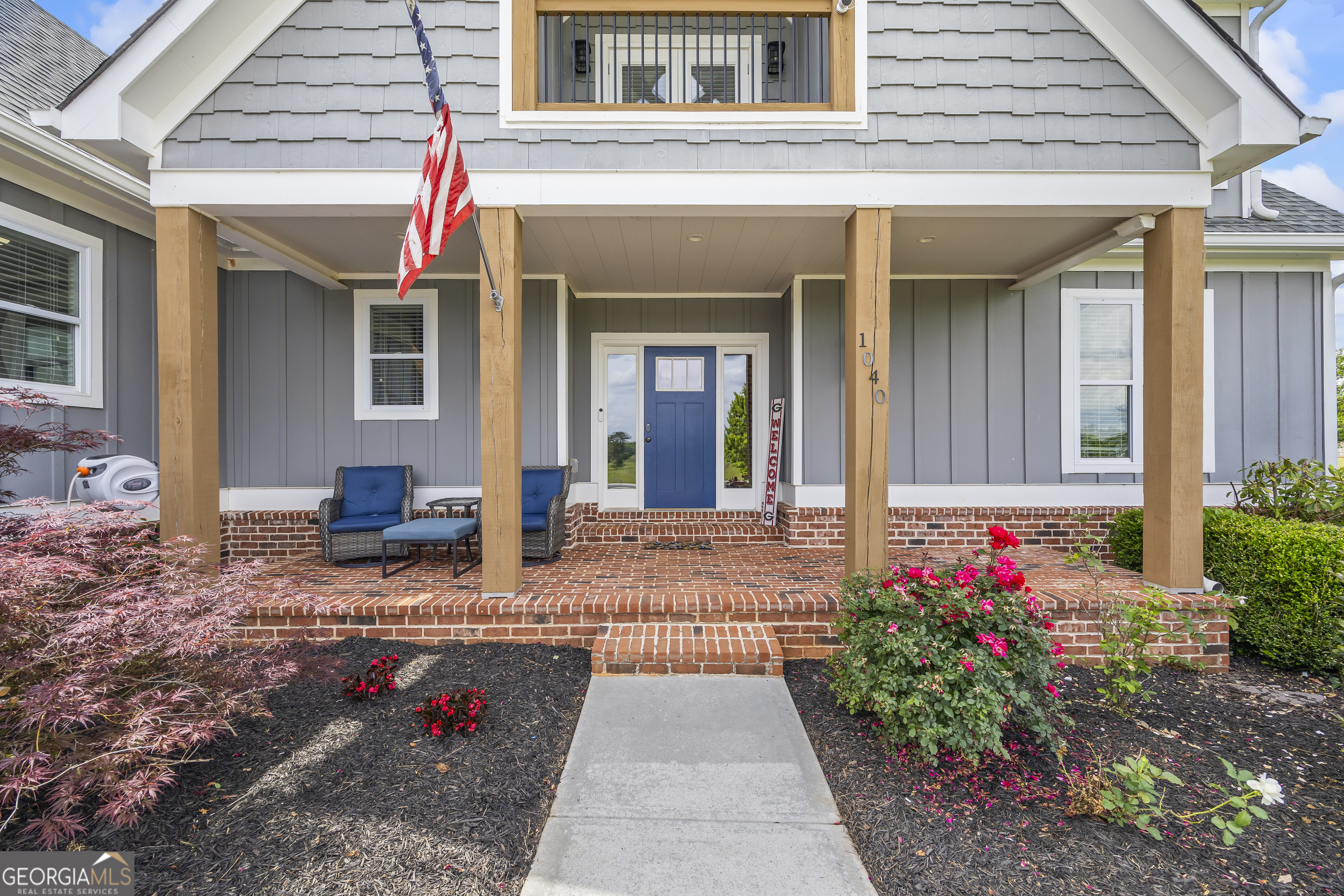 1040 Peacock DR