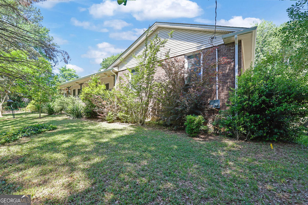 650 Riverside RD