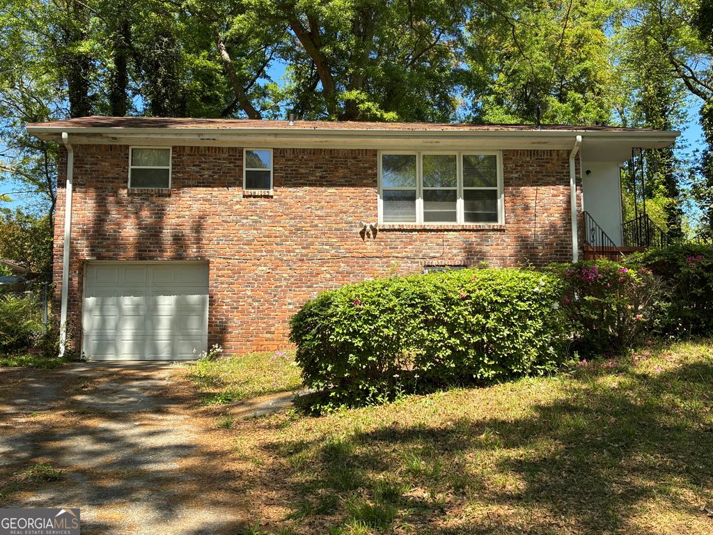 Photo of 240 Springside Drive SE, Atlanta, GA 30354 (MLS # 10729125)