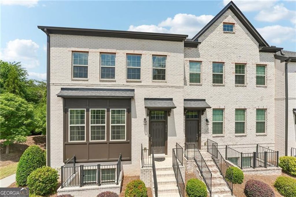 Photo of 4700 Highside Way, Smyrna, GA 30082 (MLS # 10741660)