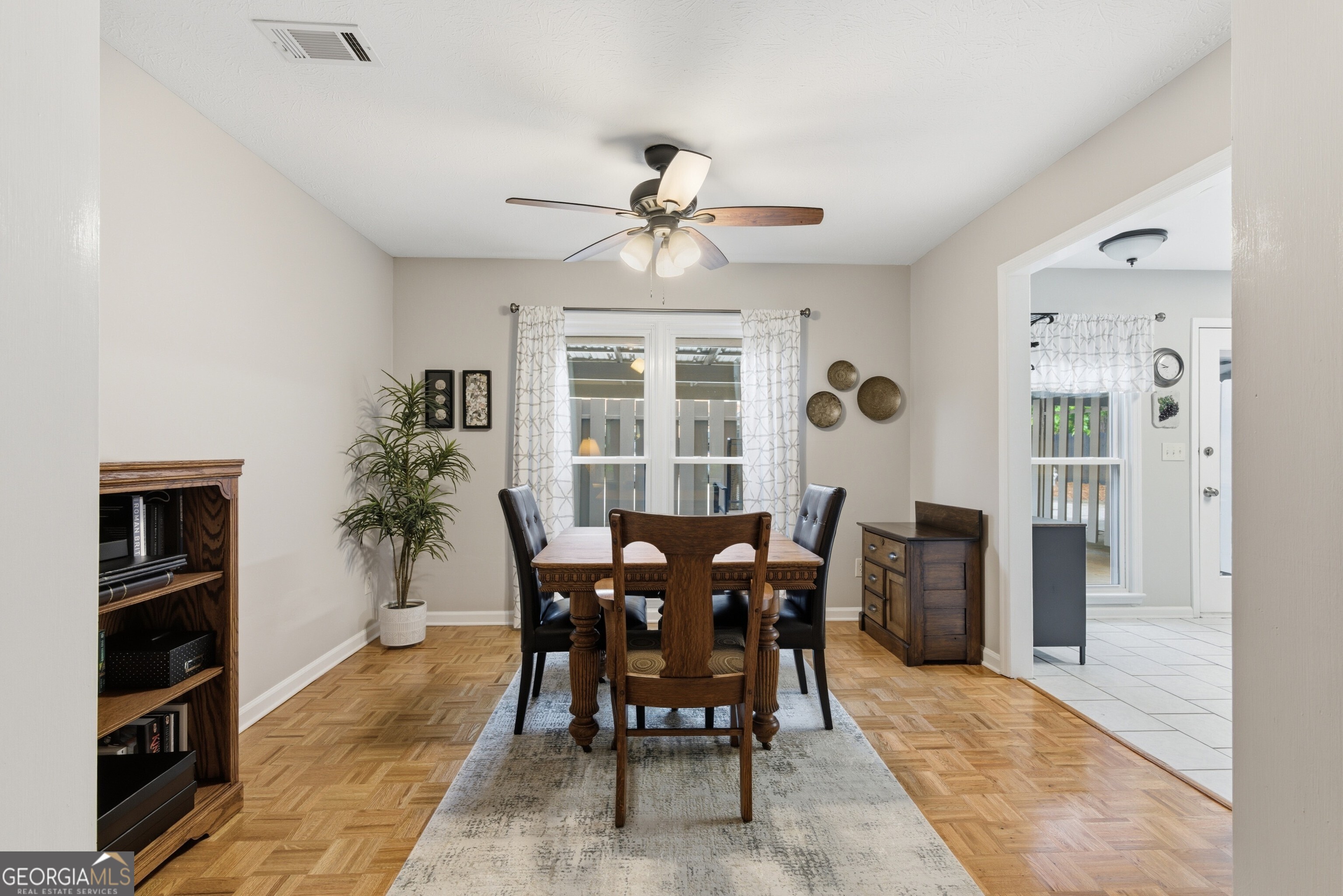 4145 Crape Myrtle LN