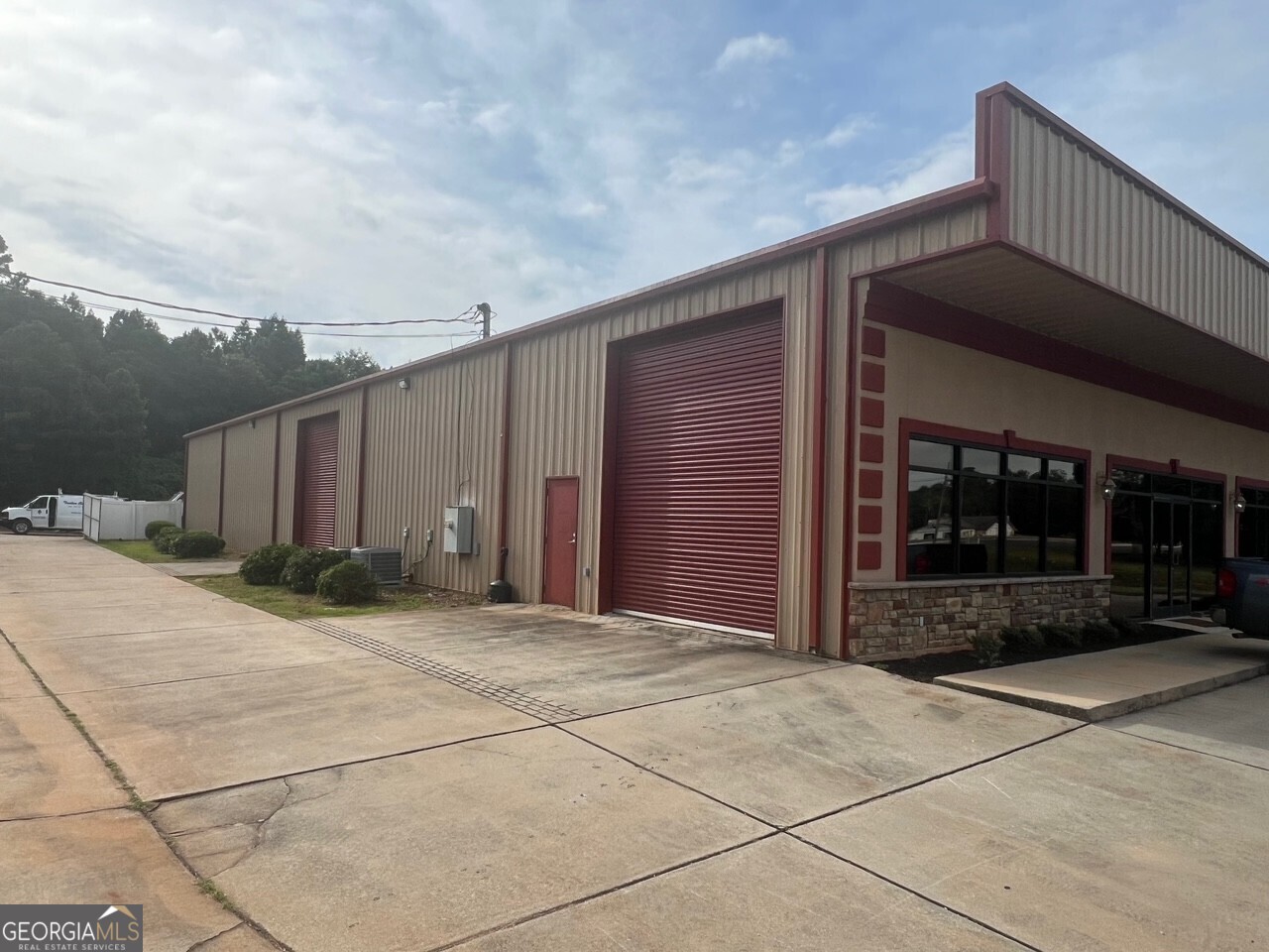 2120 Highway 19 N