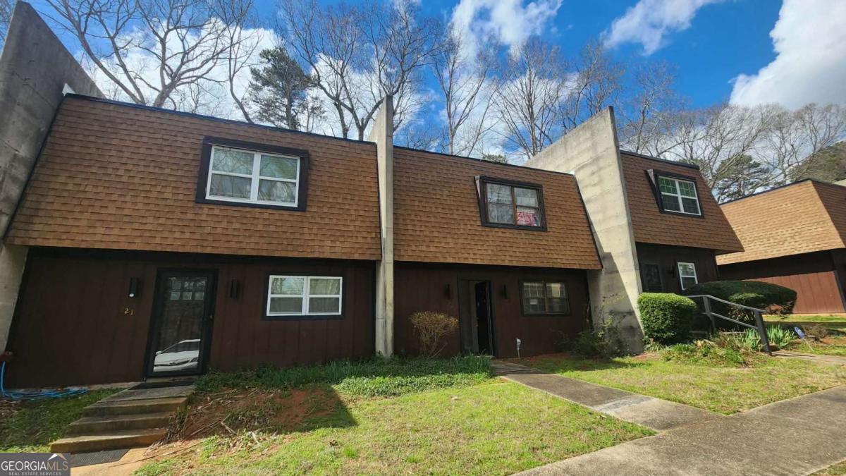 723 Cedar Pointe CT SW