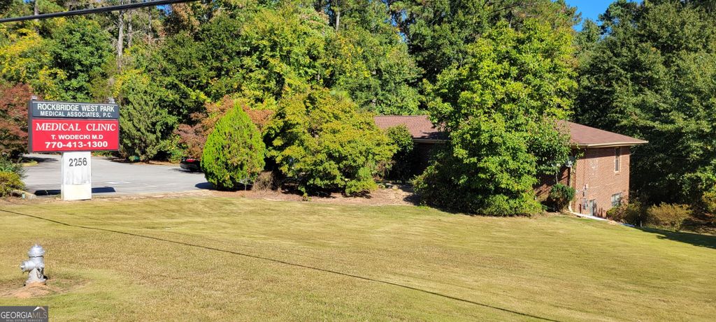 Photo of 2256 ROCKBRIDGE Road, Stone Mountain, GA 30087 (MLS # 10624715)