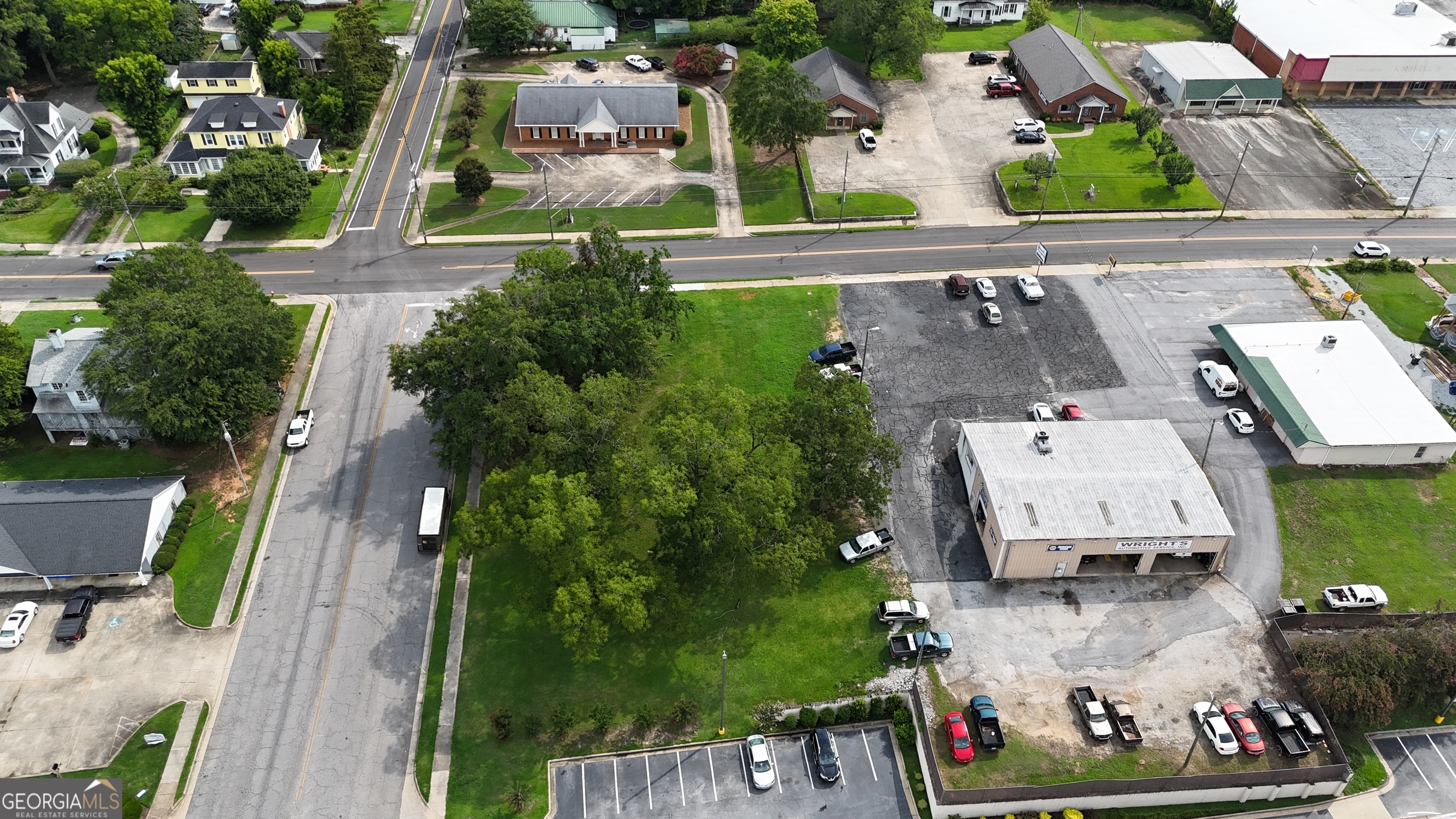 261 Heard ST - Photo 2