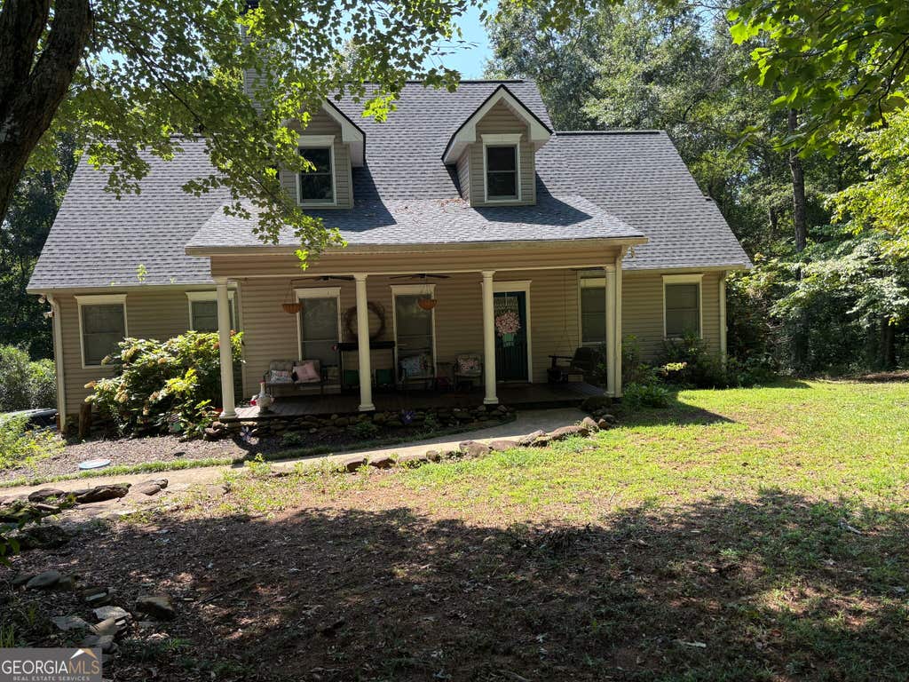 Photo of 399 Grindstone Creek Drive, Clarkesville, GA 30523 (MLS # 10825137)