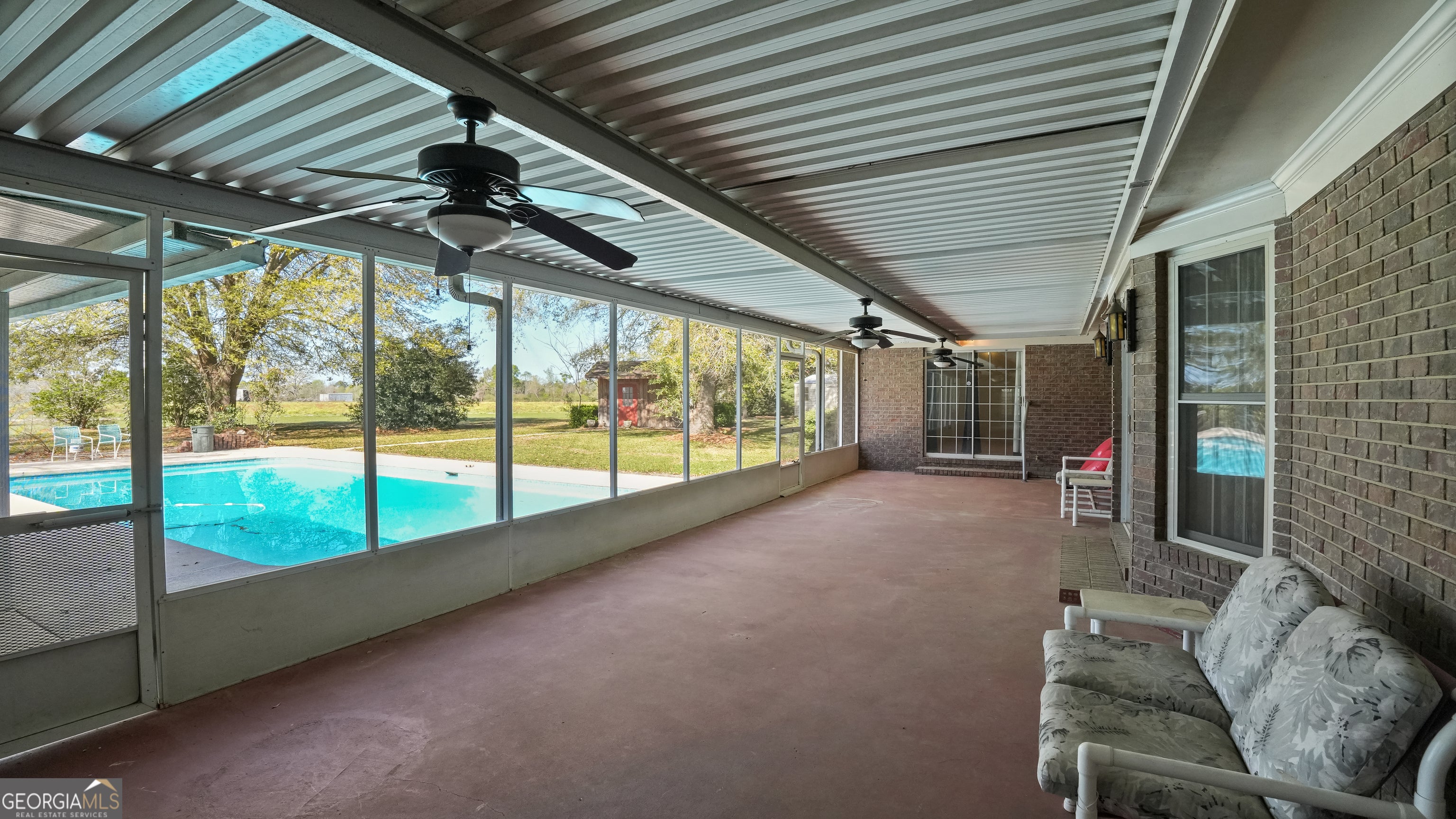 1535 Clifford Jones