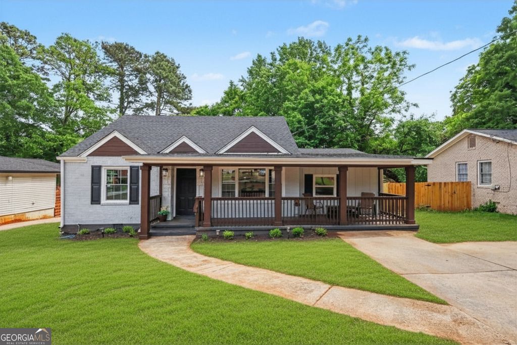Photo of 2847 Long Way, Decatur, GA 30032 (MLS # 10764188)