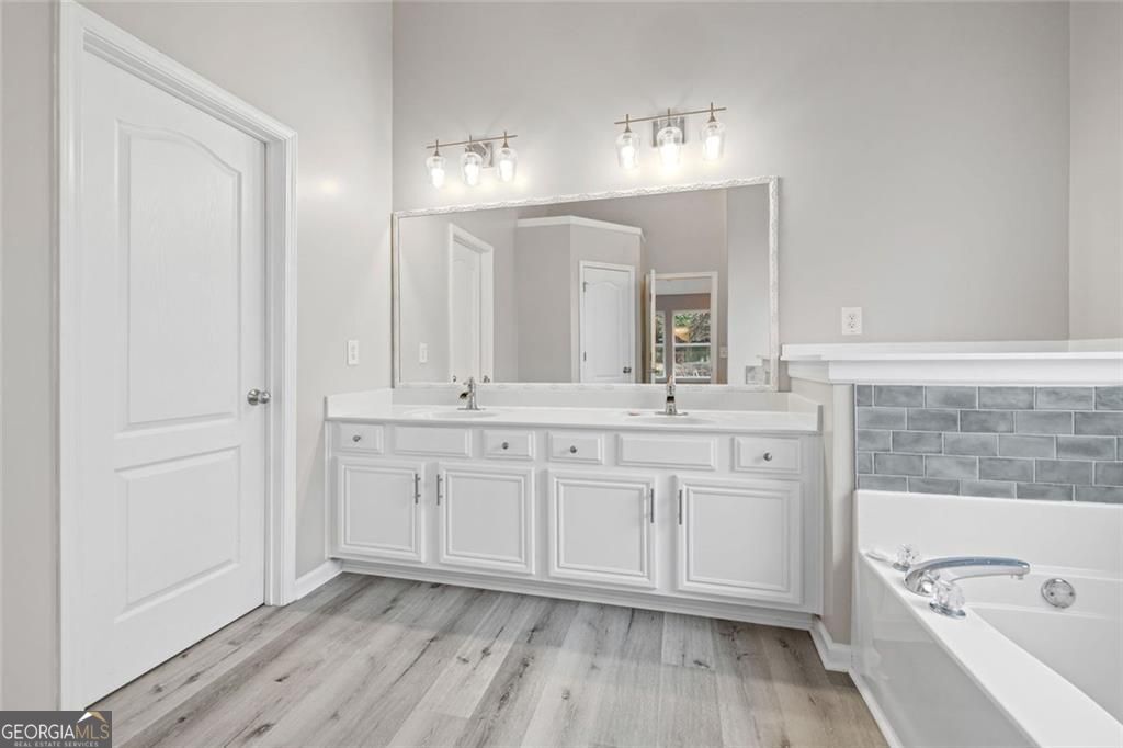 Braselton, Georgia 30517, United States, 4 Bedrooms Bedrooms, ,4 BathroomsBathrooms,Residential,Active,236463