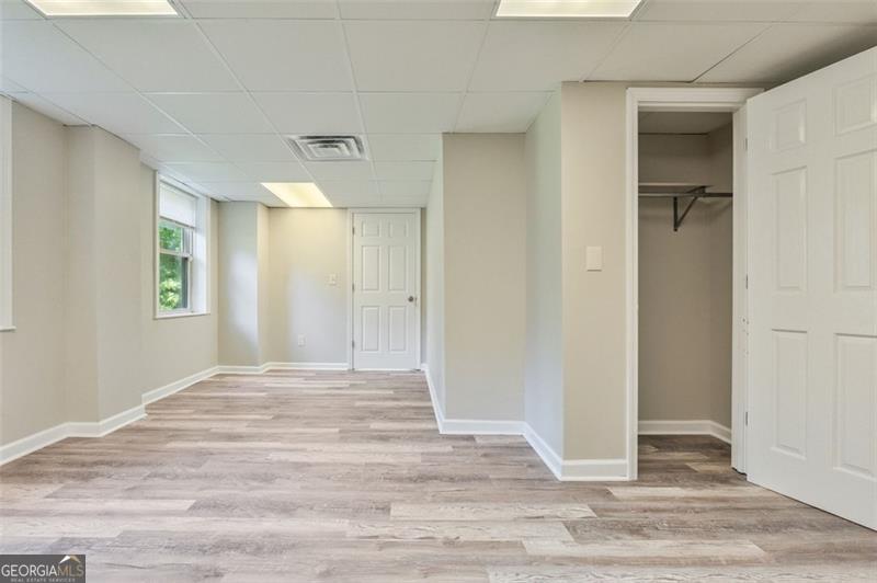 LACEOLA WOODS - Residential