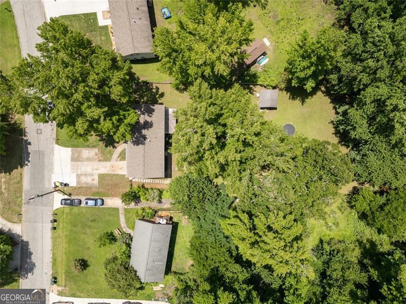 LACEOLA WOODS - Residential