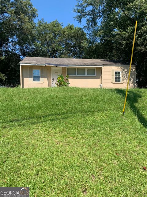 Photo of 3905 Saint Charles Place, Macon, GA 31206 (MLS # 10602164)