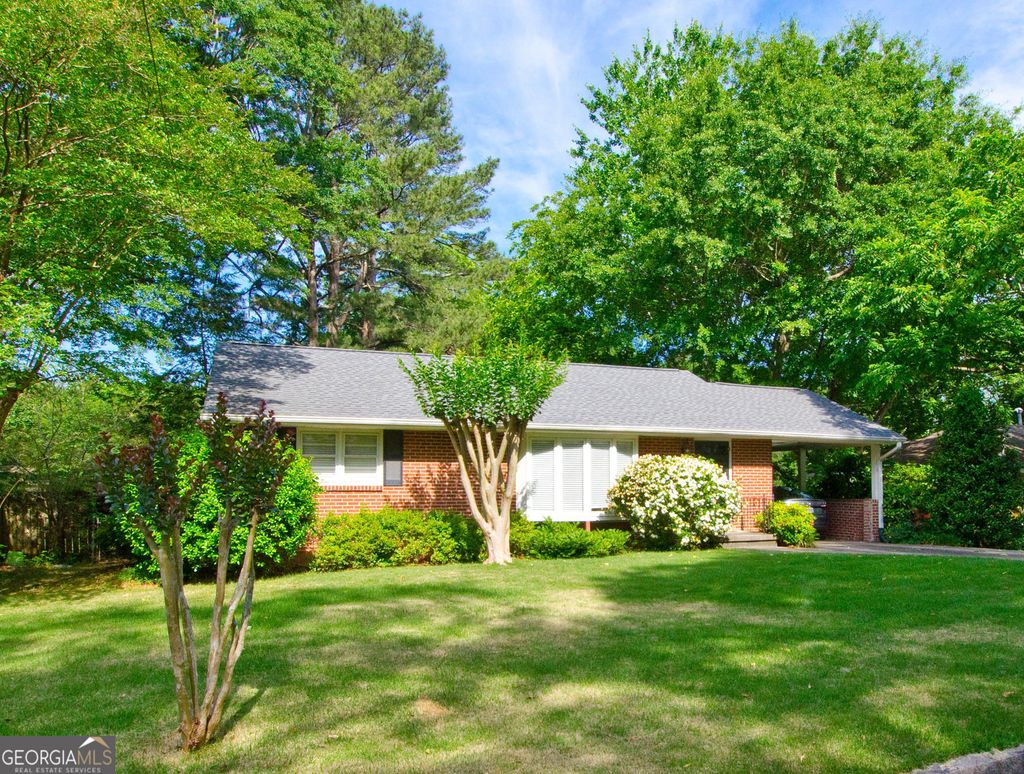 Photo of 2248 Rando Lane, Atlanta, GA 30318 (MLS # 10774311)