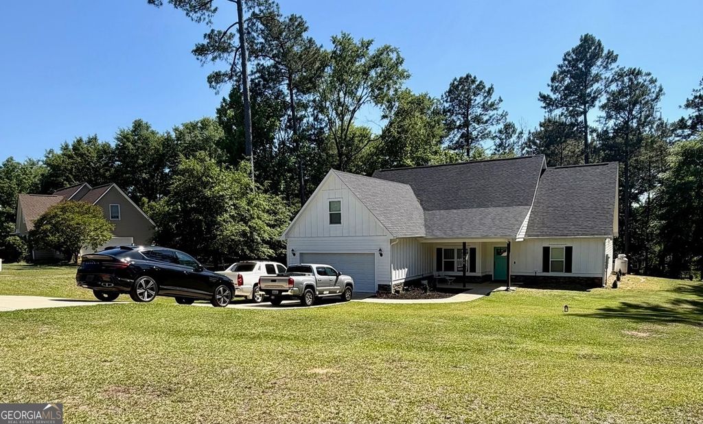 Photo of 108 Cambridge Court NE, Milledgeville, GA 31061 (MLS # 10766230)