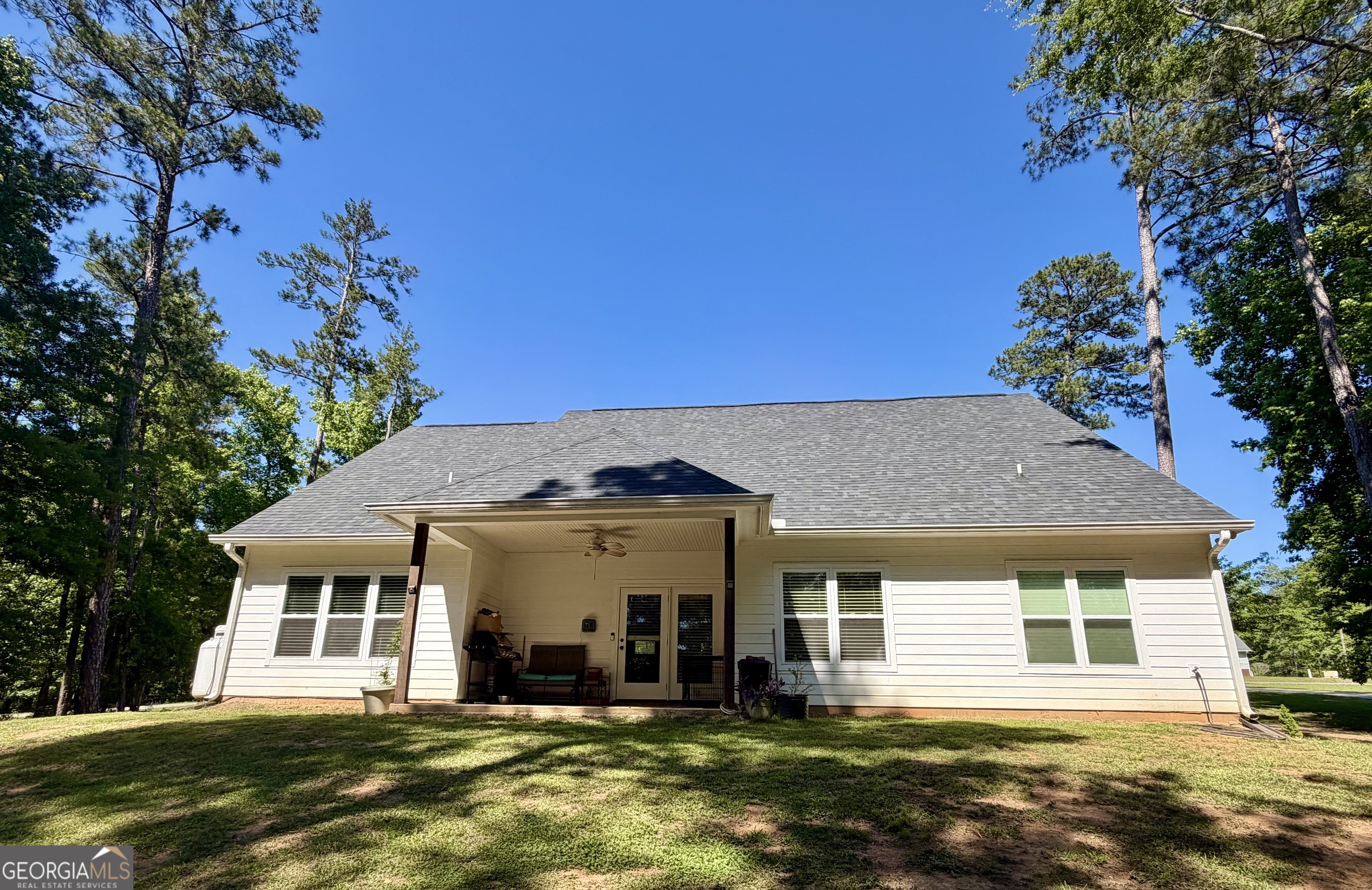 108 Cambridge CT NE