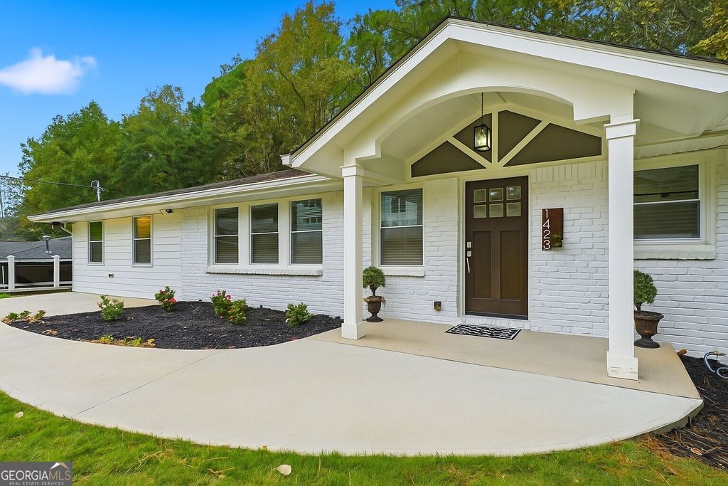 Photo of 1428 Biltmore Drive NE, Atlanta, GA 30329 (MLS # 10640666)